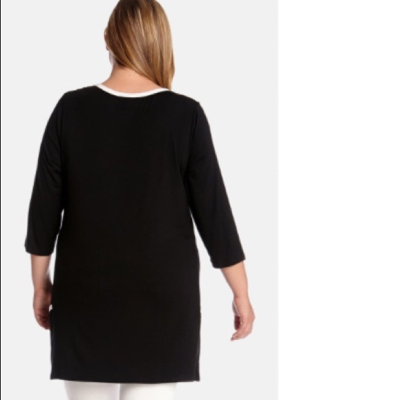 KAREN KANE Blk&Wht Pocketed Knit Top 1X - Picture 2 of 4